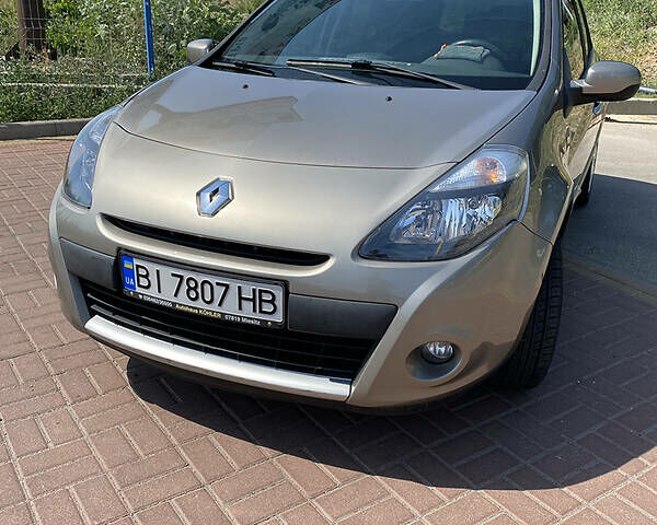 Рено Клио, объемом двигателя 1.2 л и пробегом 230 тыс. км за 5200 $, фото 10 на Automoto.ua