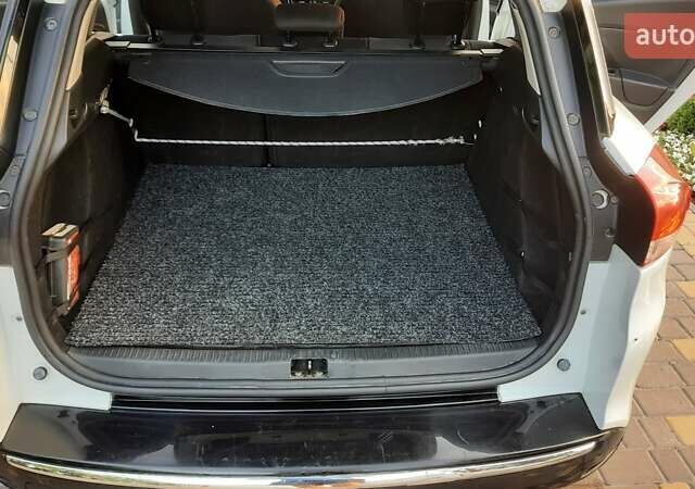 Рено Клио, объемом двигателя 1.46 л и пробегом 242 тыс. км за 6999 $, фото 6 на Automoto.ua