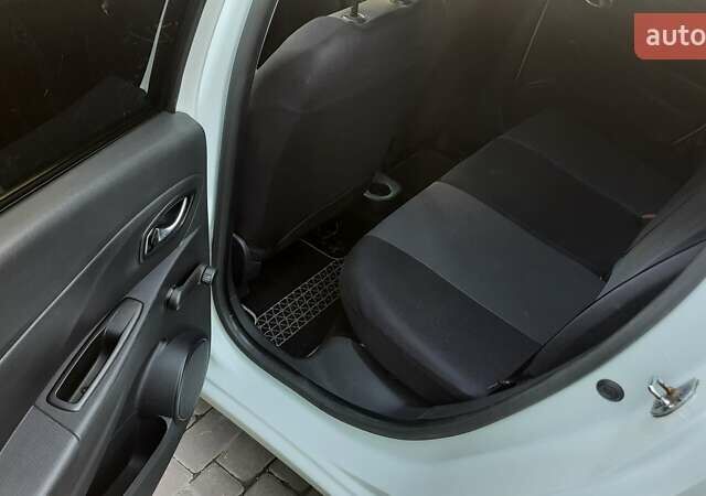 Рено Клио, объемом двигателя 1.46 л и пробегом 242 тыс. км за 6999 $, фото 18 на Automoto.ua