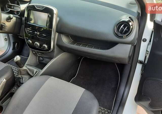 Рено Клио, объемом двигателя 1.46 л и пробегом 242 тыс. км за 6999 $, фото 11 на Automoto.ua