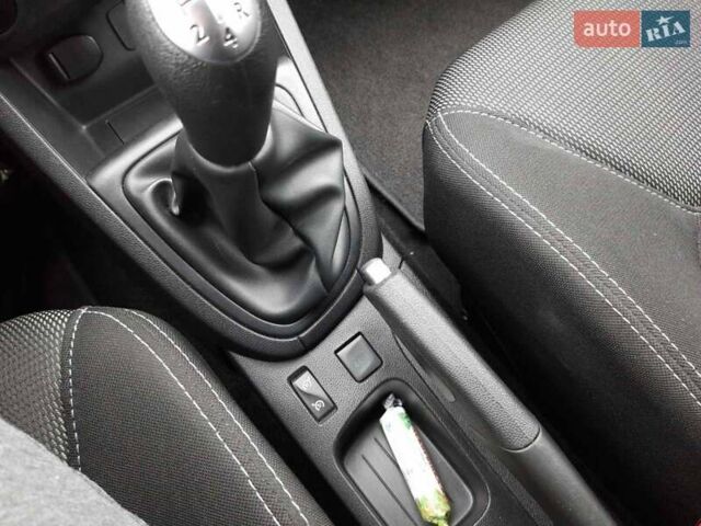 Рено Клио, объемом двигателя 1.5 л и пробегом 230 тыс. км за 8700 $, фото 19 на Automoto.ua