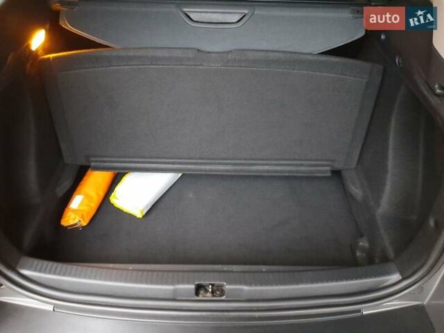 Рено Клио, объемом двигателя 1.5 л и пробегом 230 тыс. км за 8700 $, фото 15 на Automoto.ua