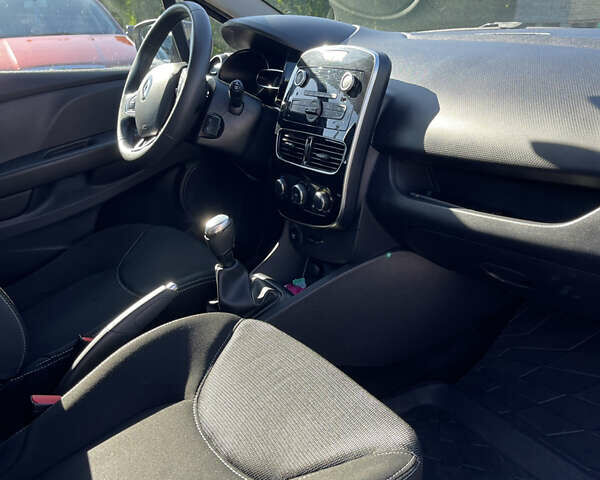 Рено Клио, объемом двигателя 1.15 л и пробегом 64 тыс. км за 9200 $, фото 9 на Automoto.ua