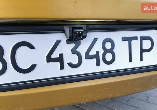 Желтый Рено Клио, объемом двигателя 1.39 л и пробегом 275 тыс. км за 2230 $, фото 19 на Automoto.ua