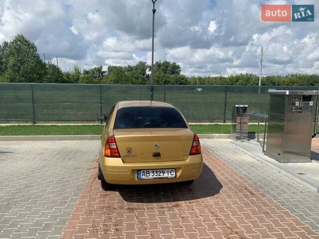 Желтый Рено Клио, объемом двигателя 1.4 л и пробегом 254 тыс. км за 1800 $, фото 1 на Automoto.ua