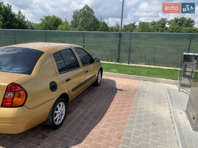 Желтый Рено Клио, объемом двигателя 1.4 л и пробегом 254 тыс. км за 1800 $, фото 6 на Automoto.ua