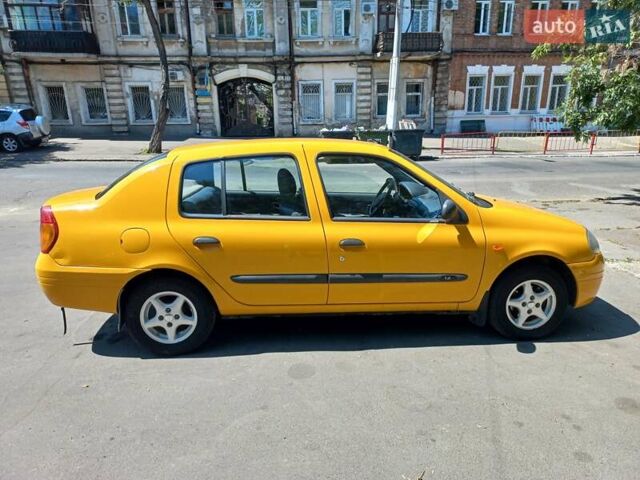 Желтый Рено Клио, объемом двигателя 1.39 л и пробегом 150 тыс. км за 2500 $, фото 3 на Automoto.ua