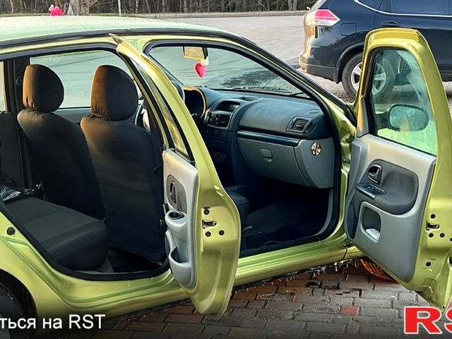 Жовтий Рено Кліо, об'ємом двигуна 1.4 л та пробігом 174 тис. км за 4500 $, фото 7 на Automoto.ua