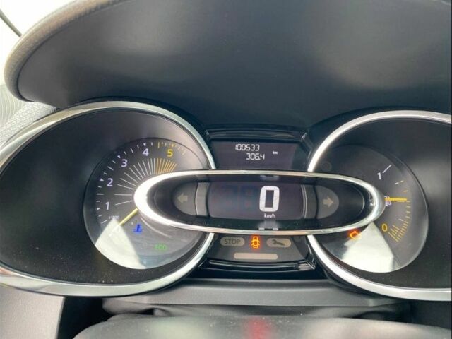 Желтый Рено Клио, объемом двигателя 1.5 л и пробегом 106 тыс. км за 6000 $, фото 7 на Automoto.ua