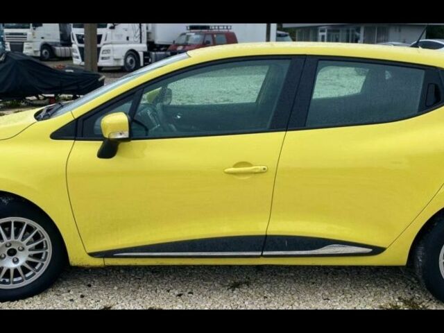 Желтый Рено Клио, объемом двигателя 1.5 л и пробегом 106 тыс. км за 6000 $, фото 1 на Automoto.ua