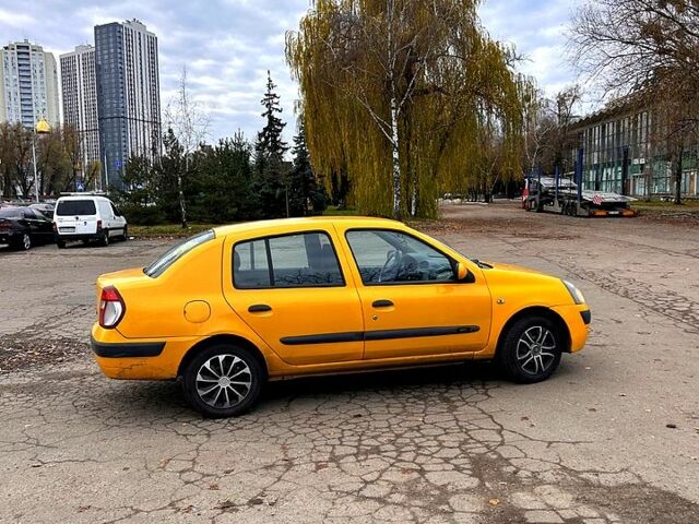 Желтый Рено Клио, объемом двигателя 1.5 л и пробегом 296 тыс. км за 3200 $, фото 3 на Automoto.ua