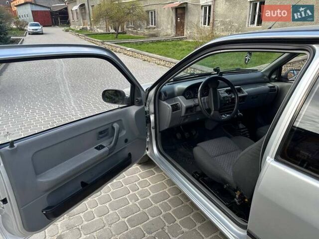 Серый Рено Клио, объемом двигателя 1.2 л и пробегом 209 тыс. км за 2500 $, фото 16 на Automoto.ua
