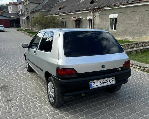 Серый Рено Клио, объемом двигателя 1.2 л и пробегом 209 тыс. км за 2500 $, фото 6 на Automoto.ua