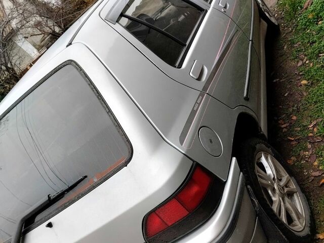 Серый Рено Клио, объемом двигателя 1.4 л и пробегом 100 тыс. км за 2000 $, фото 6 на Automoto.ua