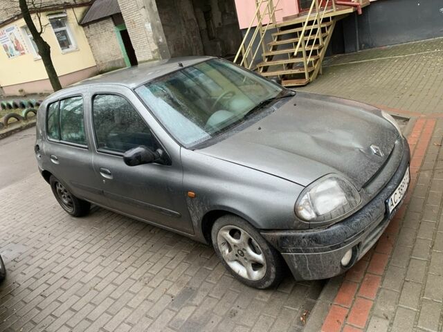 Сірий Рено Кліо, об'ємом двигуна 1.1 л та пробігом 246 тис. км за 1600 $, фото 1 на Automoto.ua