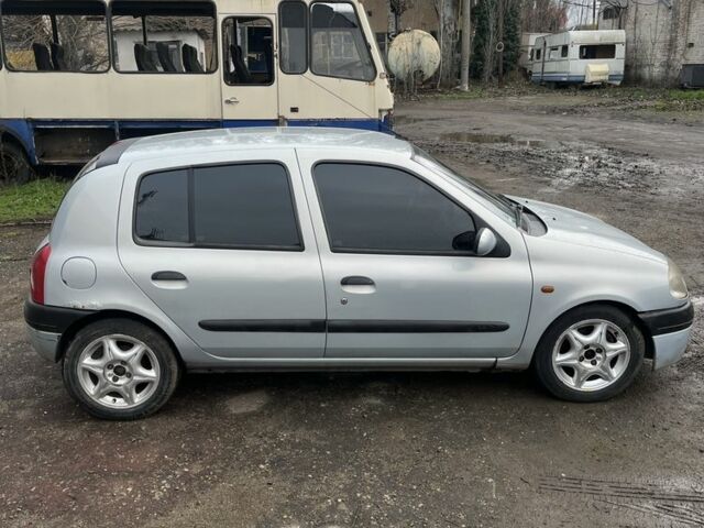 Сірий Рено Кліо, об'ємом двигуна 1.4 л та пробігом 300 тис. км за 3000 $, фото 6 на Automoto.ua