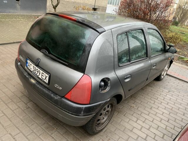 Сірий Рено Кліо, об'ємом двигуна 1.1 л та пробігом 246 тис. км за 1600 $, фото 2 на Automoto.ua