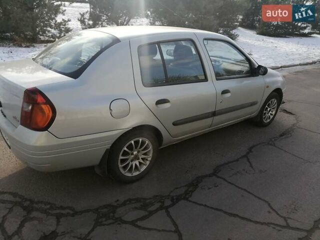 Серый Рено Клио, объемом двигателя 1.4 л и пробегом 272 тыс. км за 3000 $, фото 2 на Automoto.ua