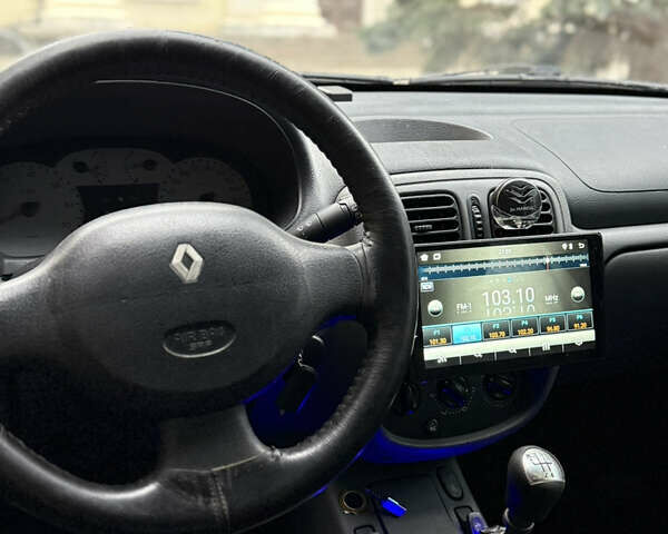 Серый Рено Клио, объемом двигателя 1.4 л и пробегом 320 тыс. км за 2750 $, фото 7 на Automoto.ua