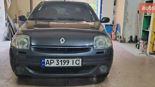 Серый Рено Клио, объемом двигателя 1.39 л и пробегом 112 тыс. км за 3400 $, фото 1 на Automoto.ua