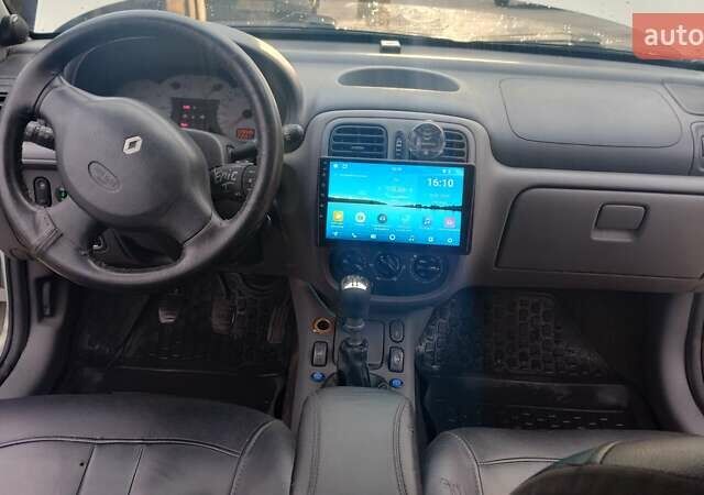 Серый Рено Клио, объемом двигателя 1.4 л и пробегом 328 тыс. км за 3000 $, фото 9 на Automoto.ua