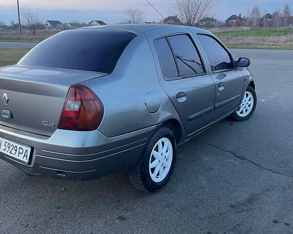 Серый Рено Клио, объемом двигателя 1.39 л и пробегом 420 тыс. км за 2500 $, фото 24 на Automoto.ua