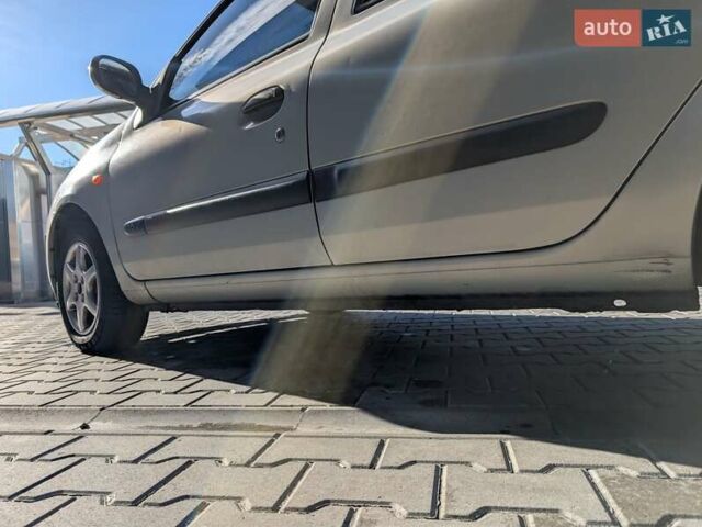 Серый Рено Клио, объемом двигателя 1.15 л и пробегом 270 тыс. км за 2850 $, фото 12 на Automoto.ua
