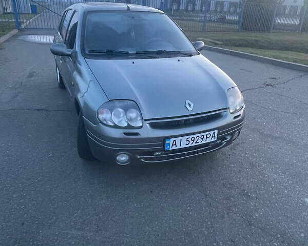 Серый Рено Клио, объемом двигателя 1.39 л и пробегом 420 тыс. км за 2500 $, фото 11 на Automoto.ua