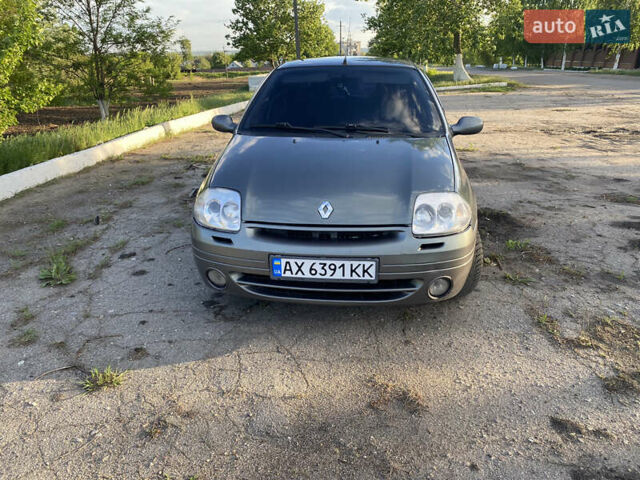 Серый Рено Клио, объемом двигателя 1.39 л и пробегом 164 тыс. км за 2999 $, фото 11 на Automoto.ua