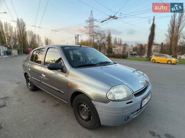 Серый Рено Клио, объемом двигателя 1.4 л и пробегом 200 тыс. км за 3500 $, фото 7 на Automoto.ua