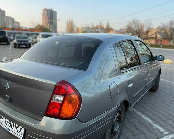 Серый Рено Клио, объемом двигателя 1.4 л и пробегом 200 тыс. км за 3500 $, фото 4 на Automoto.ua