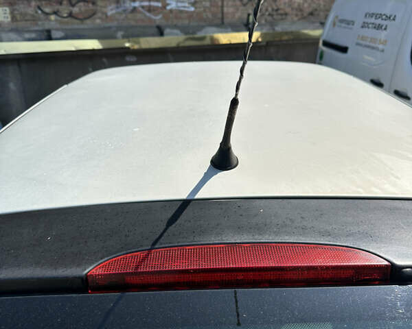 Сірий Рено Кліо, об'ємом двигуна 1.5 л та пробігом 230 тис. км за 2500 $, фото 10 на Automoto.ua