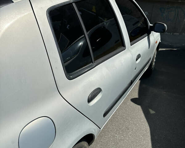 Сірий Рено Кліо, об'ємом двигуна 1.5 л та пробігом 230 тис. км за 2500 $, фото 9 на Automoto.ua