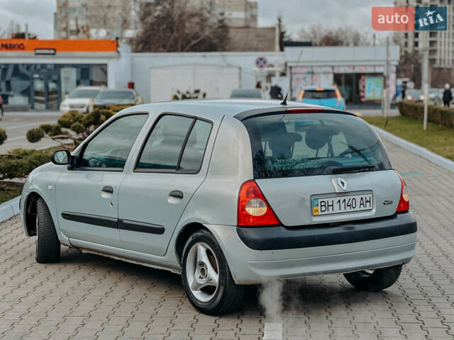 Серый Рено Клио, объемом двигателя 1.4 л и пробегом 150 тыс. км за 2550 $, фото 13 на Automoto.ua