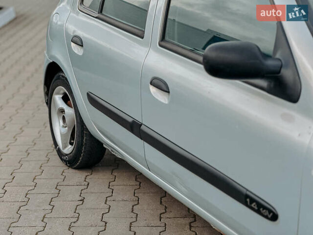 Серый Рено Клио, объемом двигателя 1.4 л и пробегом 150 тыс. км за 2550 $, фото 21 на Automoto.ua