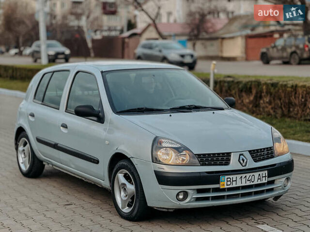 Серый Рено Клио, объемом двигателя 1.4 л и пробегом 150 тыс. км за 2550 $, фото 5 на Automoto.ua