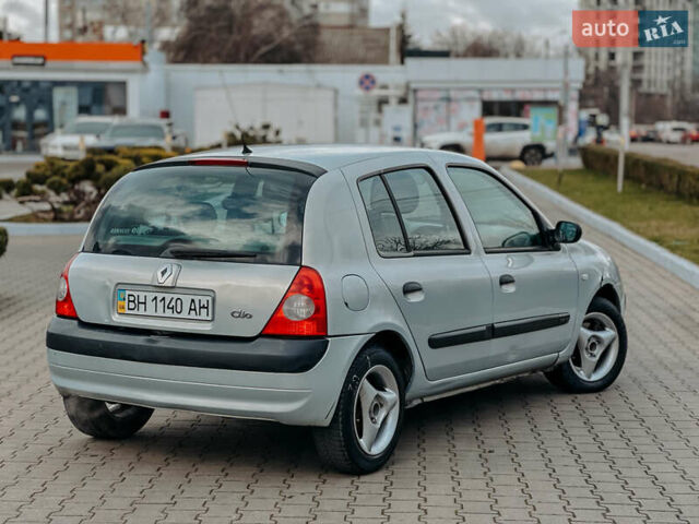 Серый Рено Клио, объемом двигателя 1.4 л и пробегом 150 тыс. км за 2550 $, фото 11 на Automoto.ua