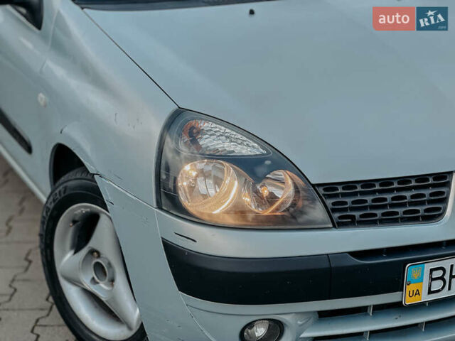 Серый Рено Клио, объемом двигателя 1.4 л и пробегом 150 тыс. км за 2550 $, фото 7 на Automoto.ua