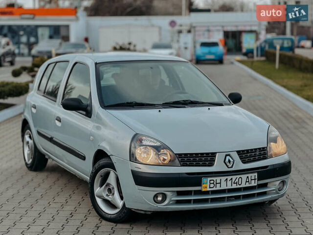Серый Рено Клио, объемом двигателя 1.4 л и пробегом 150 тыс. км за 2550 $, фото 6 на Automoto.ua