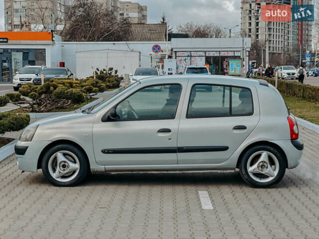 Серый Рено Клио, объемом двигателя 1.4 л и пробегом 150 тыс. км за 2550 $, фото 10 на Automoto.ua