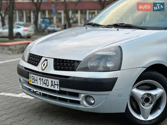 Сірий Рено Кліо, об'ємом двигуна 0 л та пробігом 150 тис. км за 2450 $, фото 1 на Automoto.ua