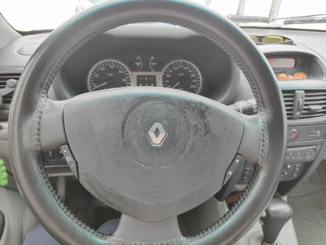 Сірий Рено Кліо, об'ємом двигуна 0 л та пробігом 230 тис. км за 3788 $, фото 1 на Automoto.ua