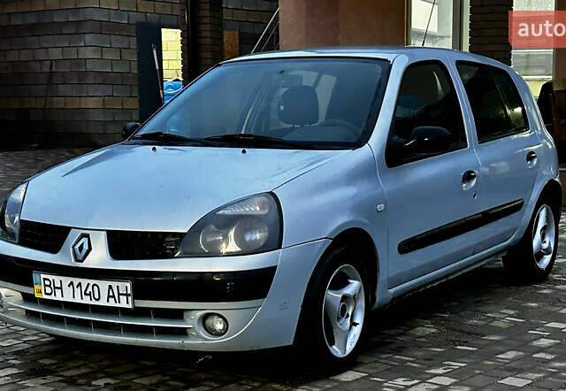 Серый Рено Клио, объемом двигателя 1.4 л и пробегом 160 тыс. км за 2999 $, фото 1 на Automoto.ua