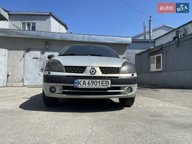 Серый Рено Клио, объемом двигателя 1.4 л и пробегом 329 тыс. км за 3600 $, фото 3 на Automoto.ua