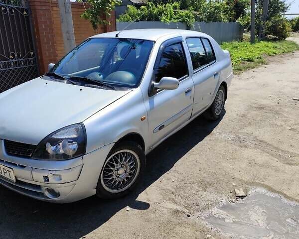Сірий Рено Кліо, об'ємом двигуна 1.4 л та пробігом 248 тис. км за 2600 $, фото 4 на Automoto.ua