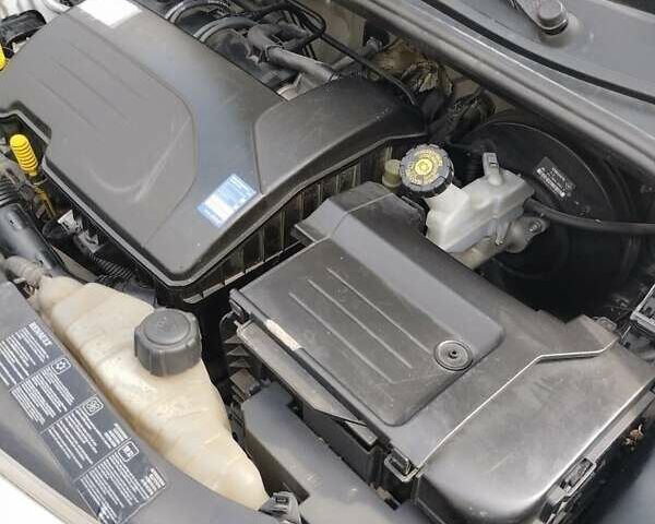 Серый Рено Клио, объемом двигателя 1.1 л и пробегом 221 тыс. км за 3530 $, фото 4 на Automoto.ua