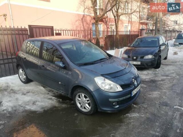 Сірий Рено Кліо, об'ємом двигуна 1.15 л та пробігом 205 тис. км за 3750 $, фото 4 на Automoto.ua