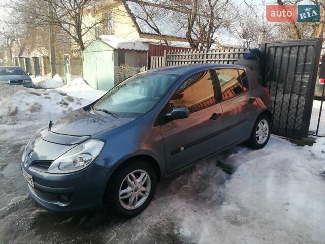 Сірий Рено Кліо, об'ємом двигуна 1.15 л та пробігом 205 тис. км за 3750 $, фото 2 на Automoto.ua