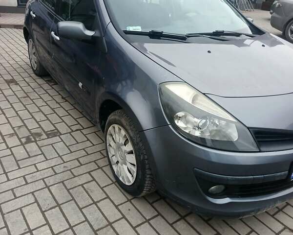 Серый Рено Клио, объемом двигателя 1.5 л и пробегом 255 тыс. км за 4100 $, фото 7 на Automoto.ua