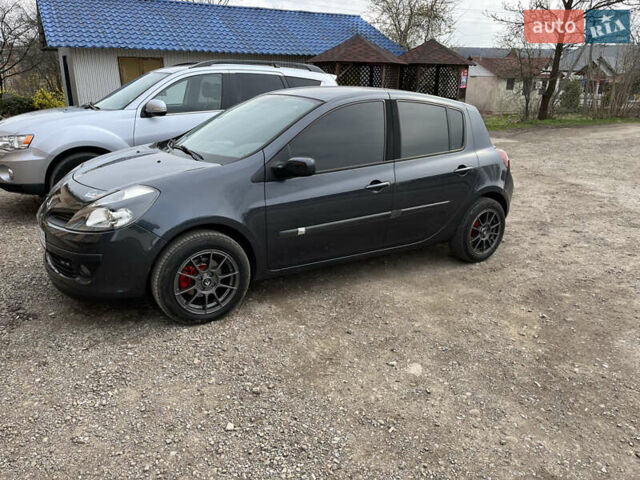 Сірий Рено Кліо, об'ємом двигуна 1.6 л та пробігом 140 тис. км за 6800 $, фото 3 на Automoto.ua